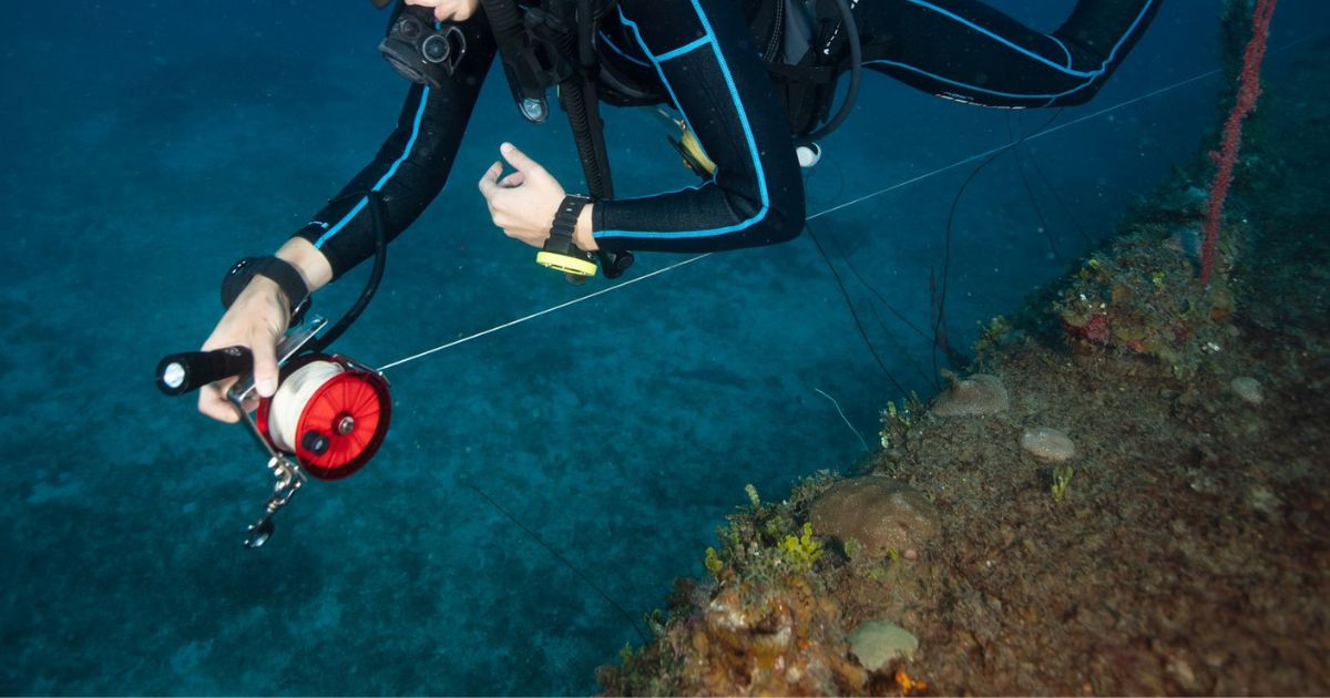 Scuba Choice Diving Multi Purpose Dive Reel 290ft w/ Stop, Orange