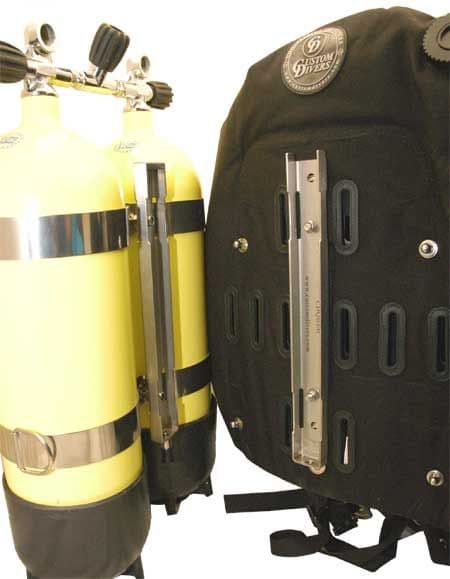 Load image into Gallery viewer, Custom Divers TANK/WING QUICK RELEASE COUPLINGS